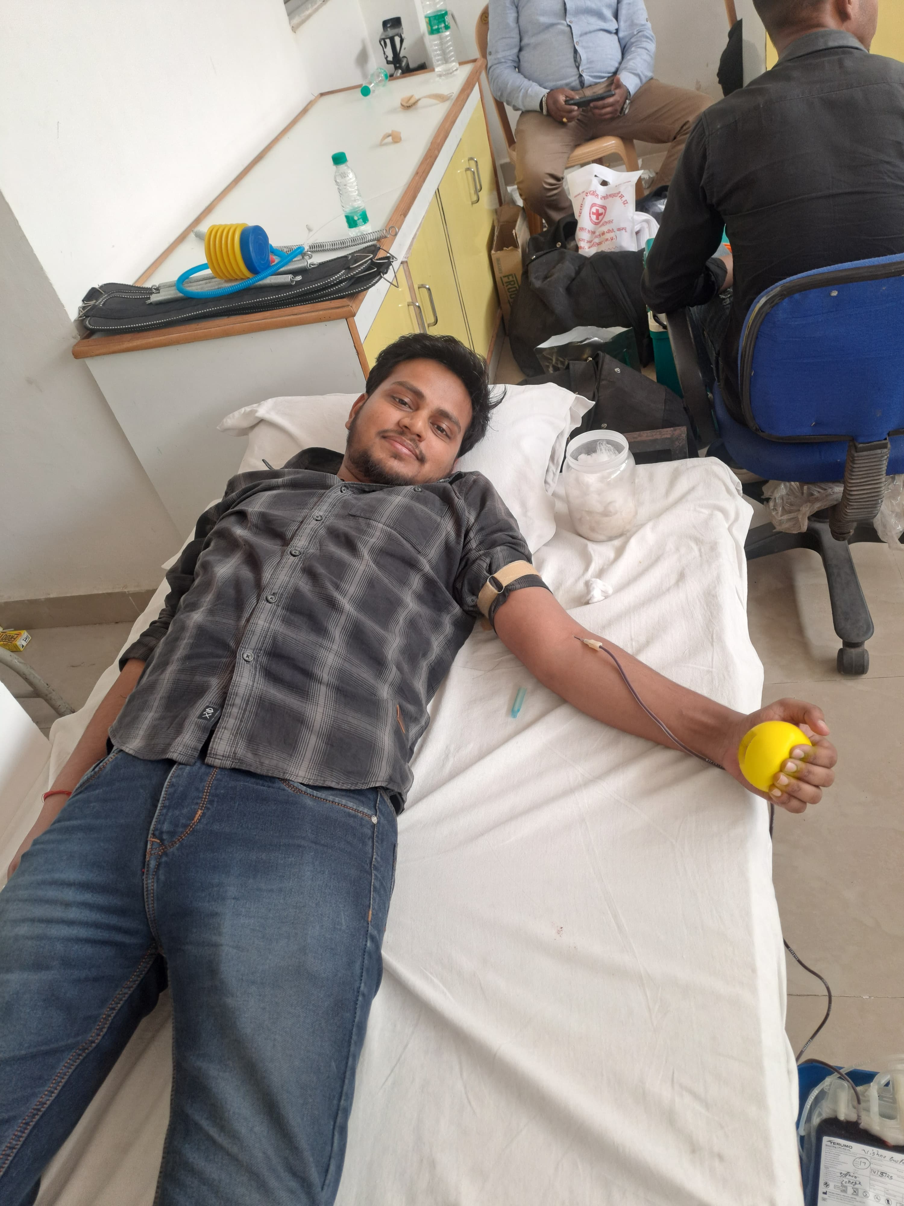blood-donation-camp-by-S.H.M.C-RI