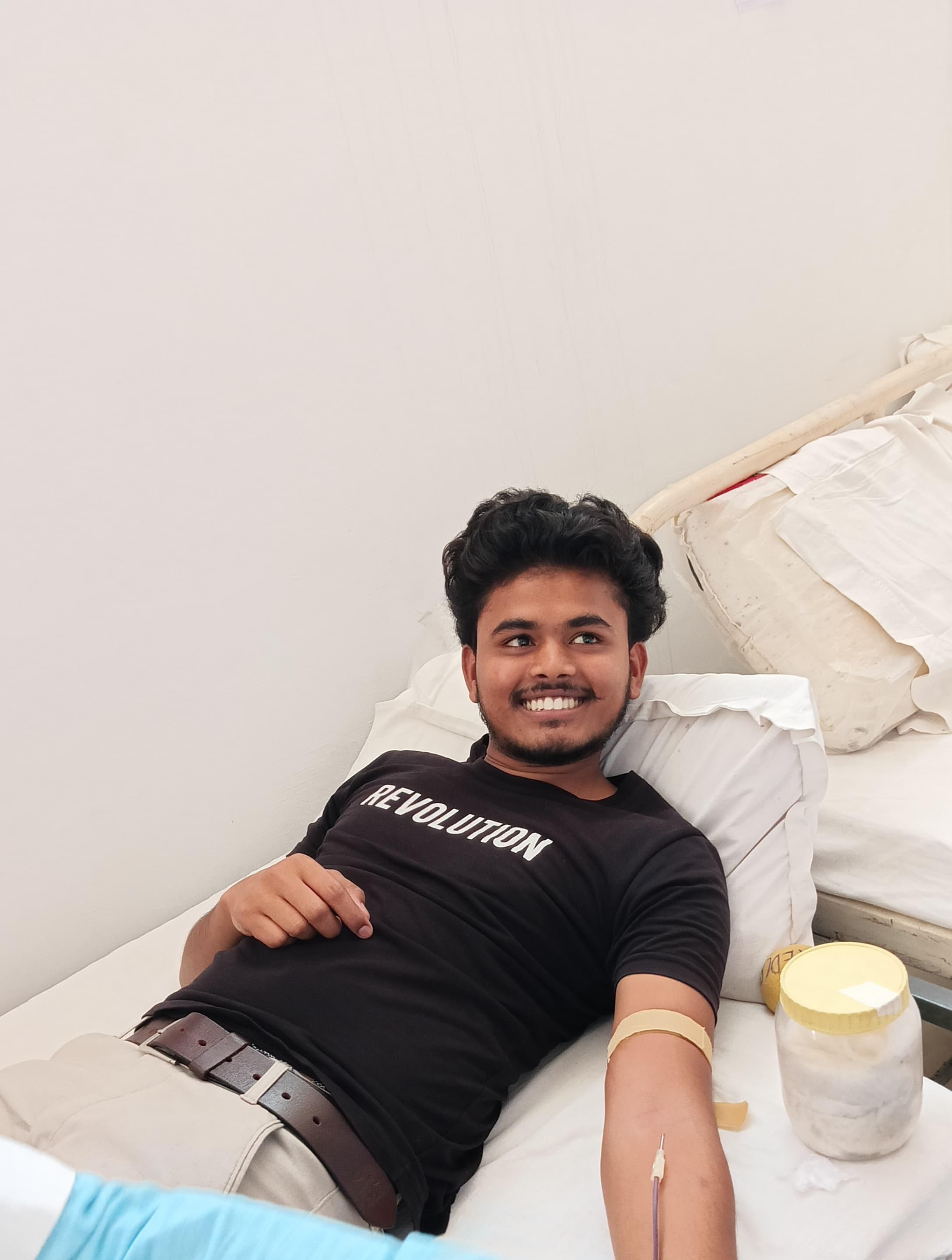 blood-donation-camp-by-S.H.M.C-RI
